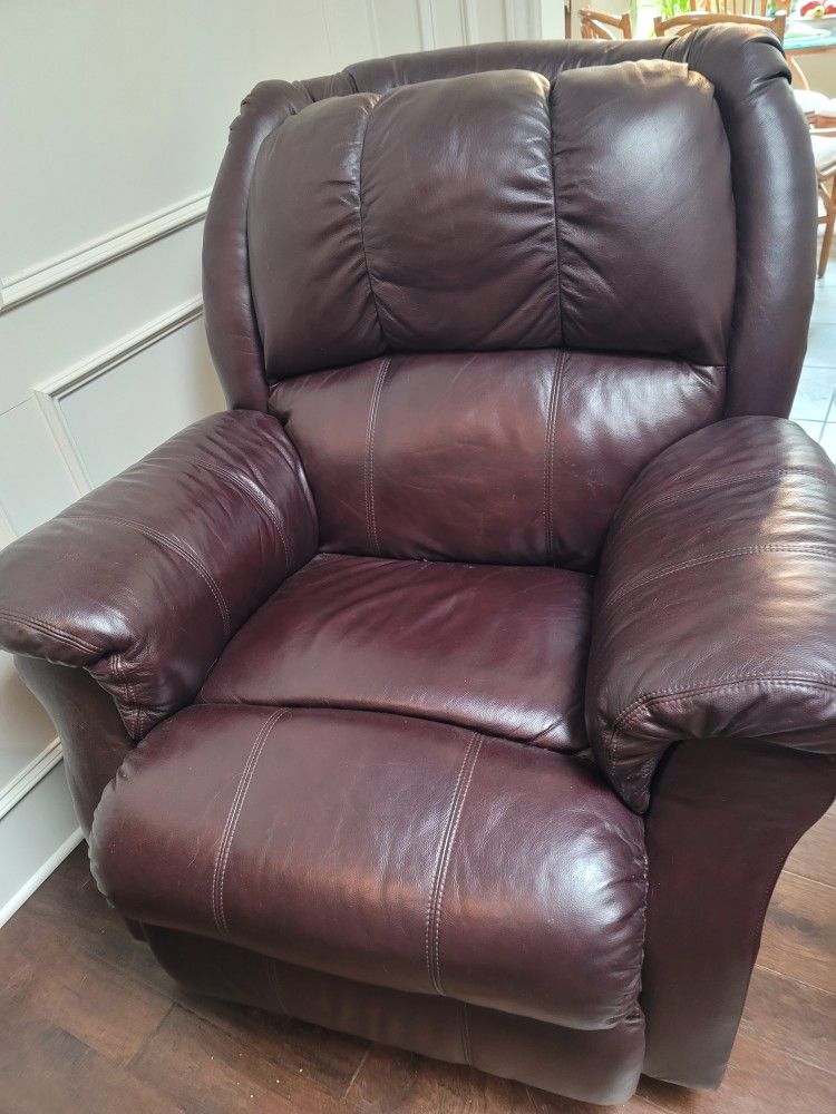 Havertys Brown Leather Recliner