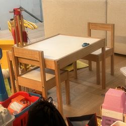 IKEA Kids Or Toddler Table With 2 Chairs 
