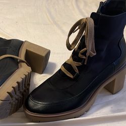 Black And Tan Heeled Boots 