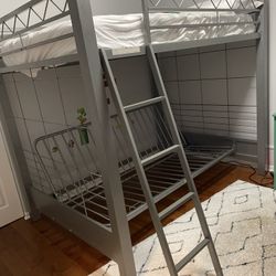 Rooms To Go Full Sized Bunk Bed With Futon Option 