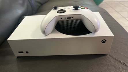 $300 or trade for any model ps5 (Xbox is working and clean and reset) (512gb)