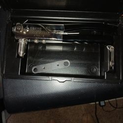 CRAFTSMAN HEAVY DUTY RIVET GUN..