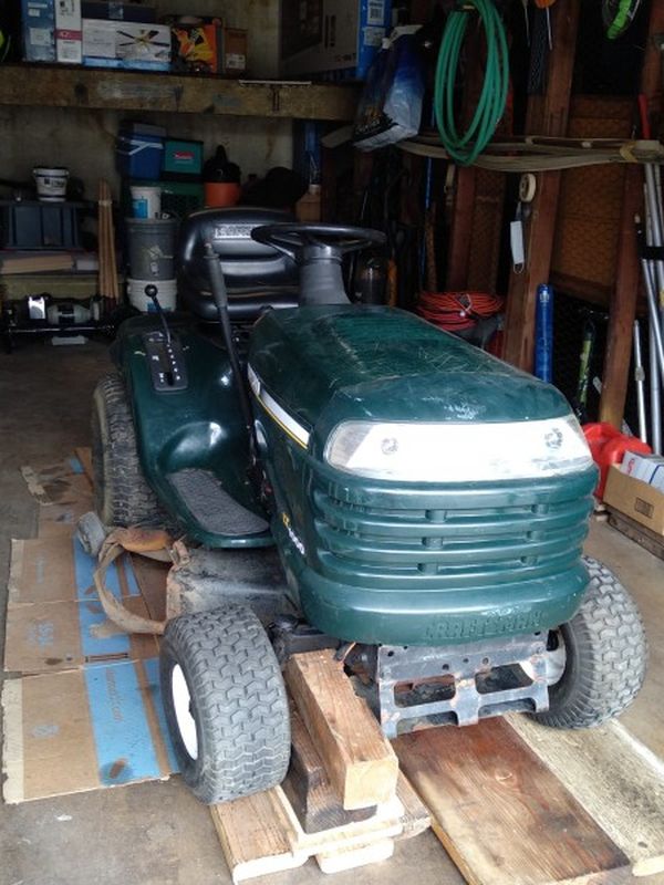 Craftsman LT1000 Lawn Mower Tractor