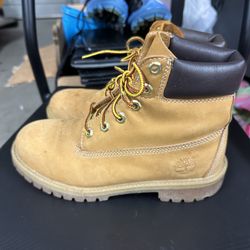 Kid’s Timberland Boots Size 4.5