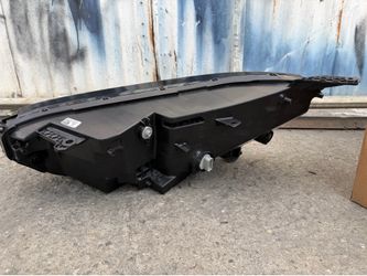 2025 Honda Crv right headlight