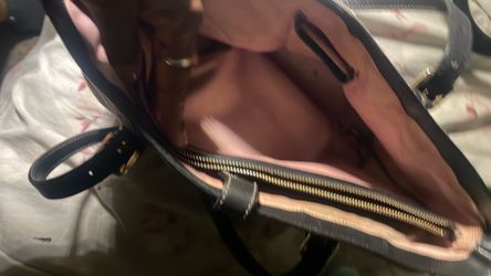 Dooney & Bourke