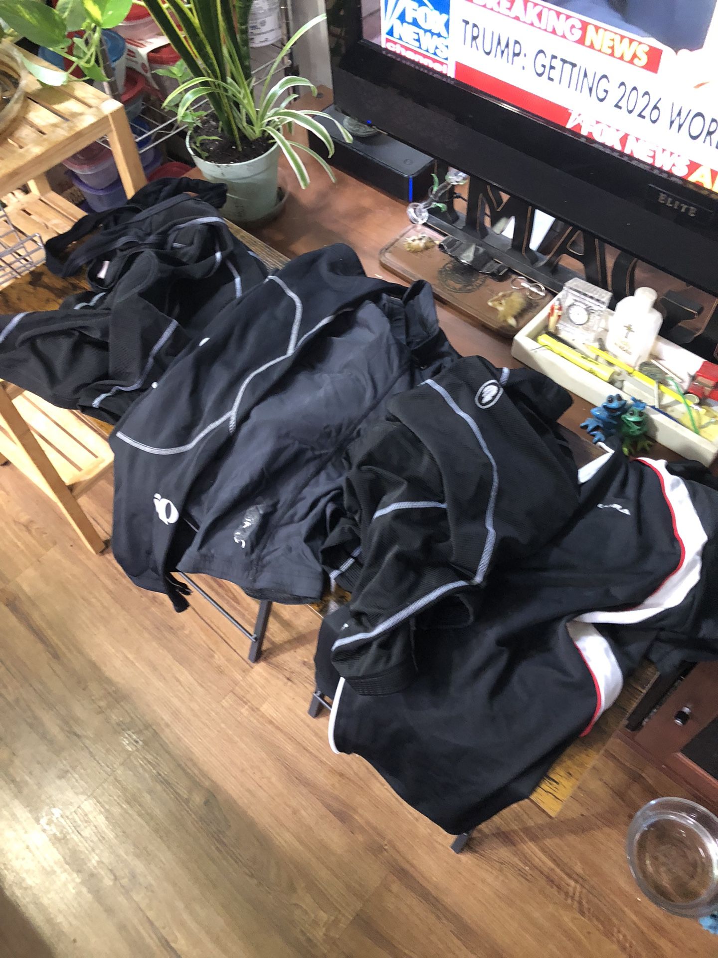 Men’s Cycling 🚴‍♀️ Outfits All $10