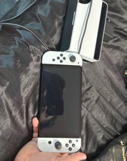 Nintendo Switch FLAWLESS CONDITION