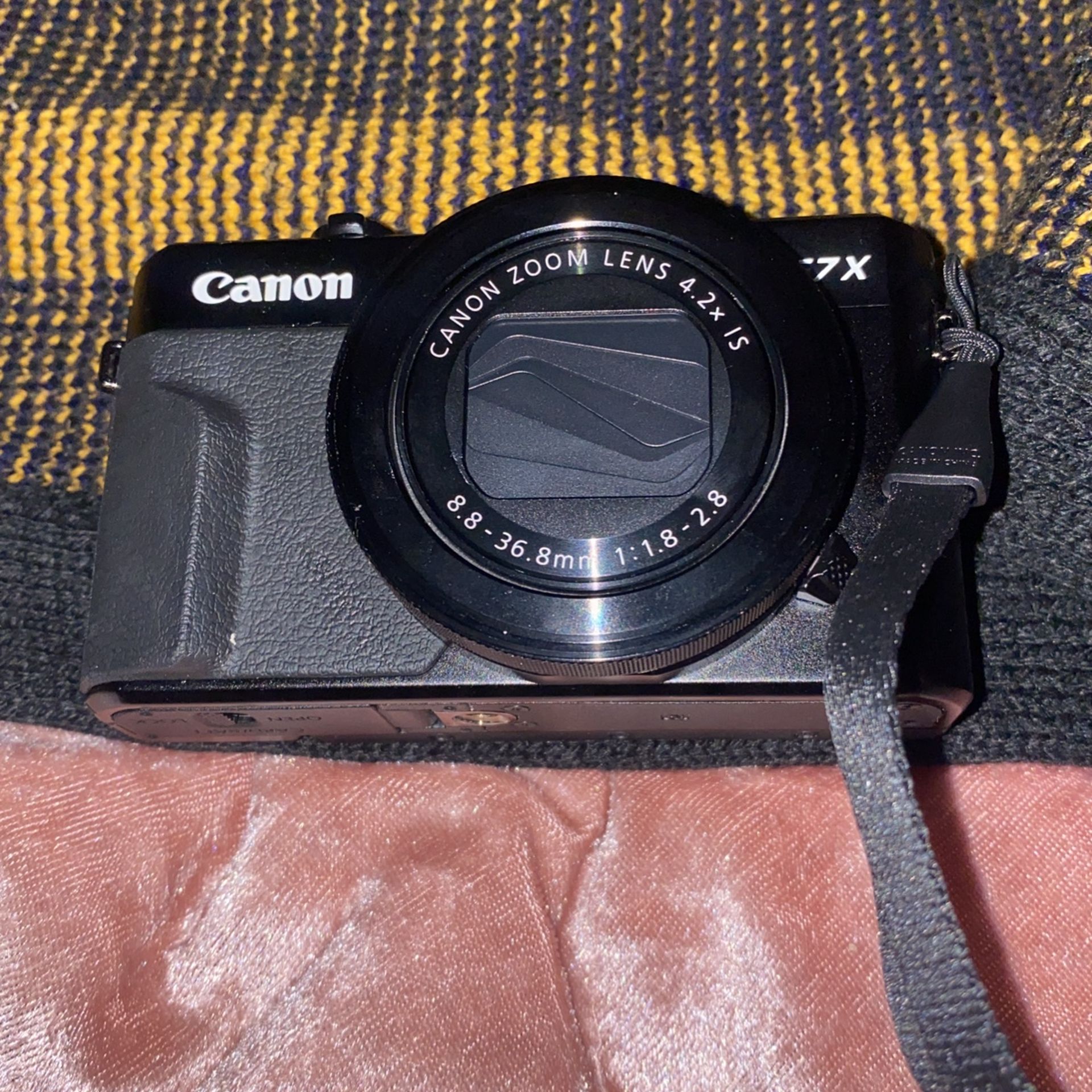 Canon G7X Mark II + Accessories 