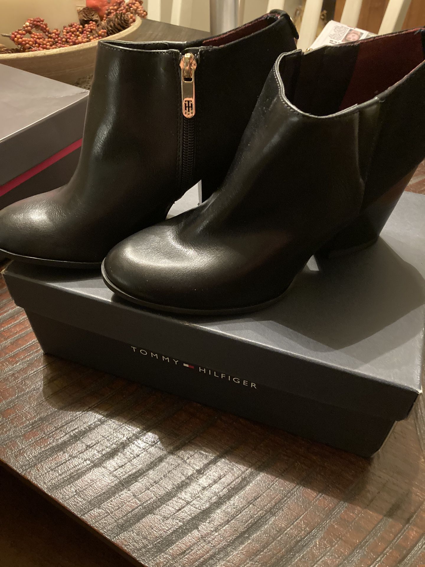 Tommy Hilfiger Women’s Boots 