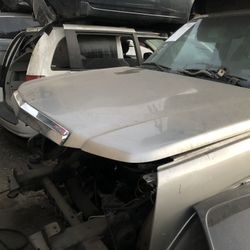 2003 Escalade Hood