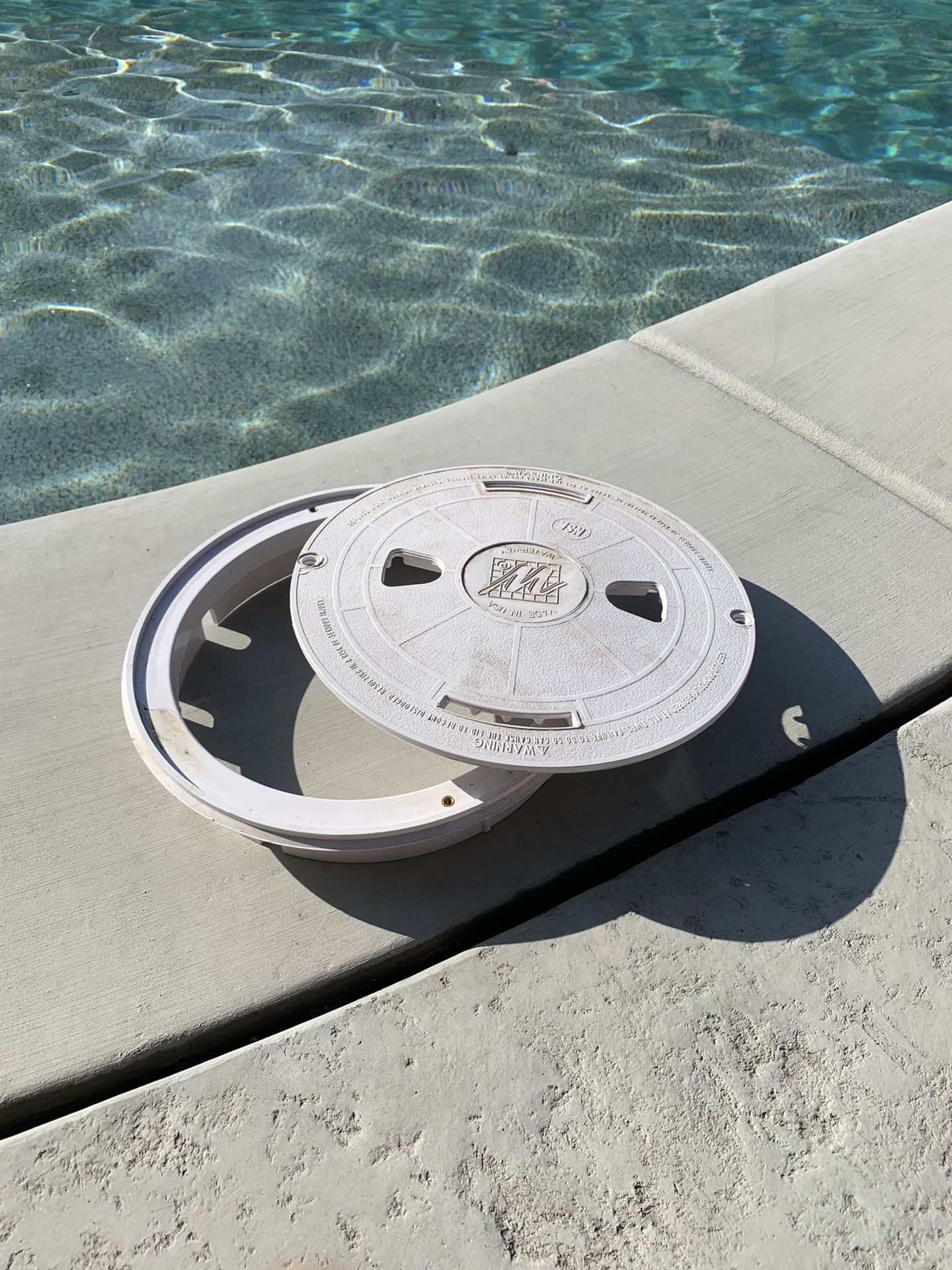 Waterway pool skimmer cover and housing 10”