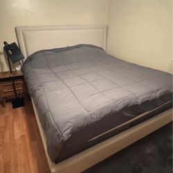 King Bed And Frame  Make Offer 