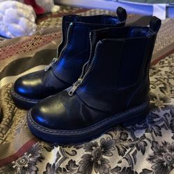 Black Boots Size 13