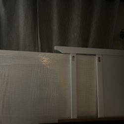 Queen Bed Frame &mattress 