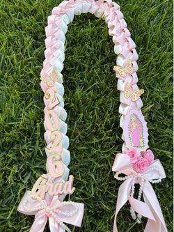 Virgin mary Lei