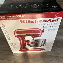 BRAND NEW KitchenAid Mixer 