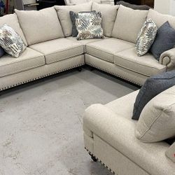 Brand New🔥 3 PIECE Sectional And Chair👍In Stock 💧free delivery to your door