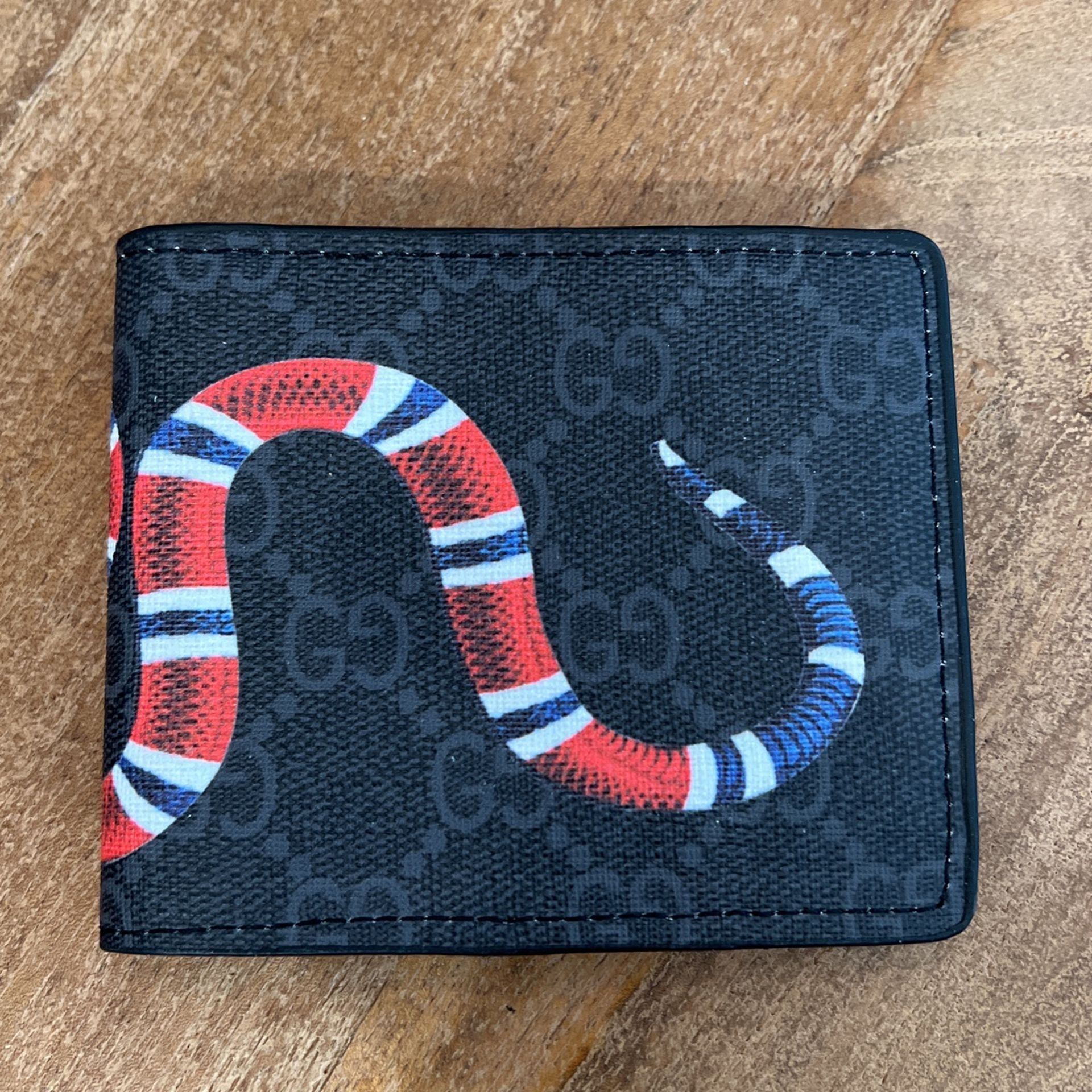 Gucci mens Wallet