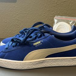 Adidas Suede
