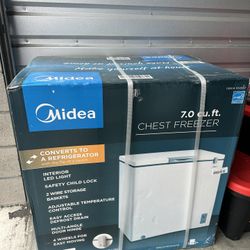 Midea Chest Freezer 7.0