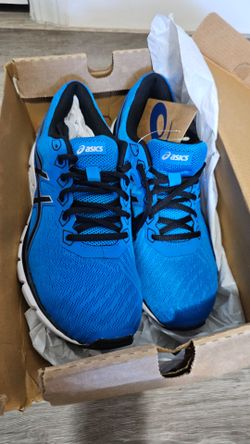 Running shoes oasis