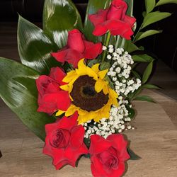 Flowers/ Flores / Valentines Bouquet 