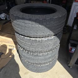 Used Cooper Discovery AT3 275/65R20 123S E4