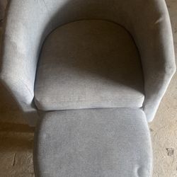 Gray Cushion Half Moon Chair With Leg Rest 