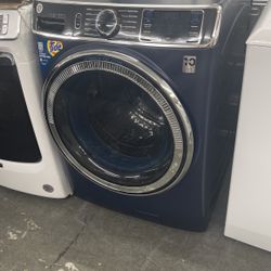 New Scratch And Dent GE Front Load Washer. 1 Year Warranty 