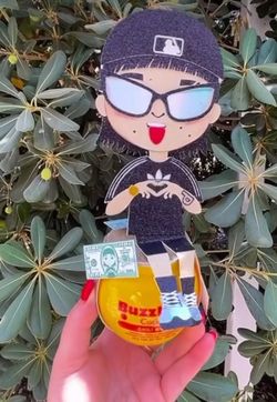 Buzzball Topper