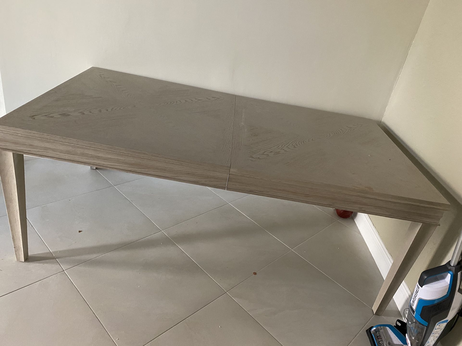 BEAUTIFUL TABLE $150