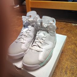 Airmax Jordan 6 Retros 9.5 Men 11 Woman