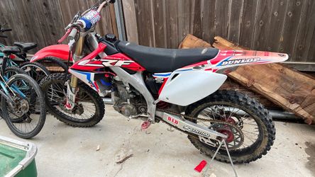 Dirt bike