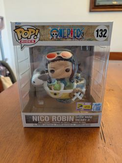 SDCC 2025 One piece Nico Robin with mini merry funko pop