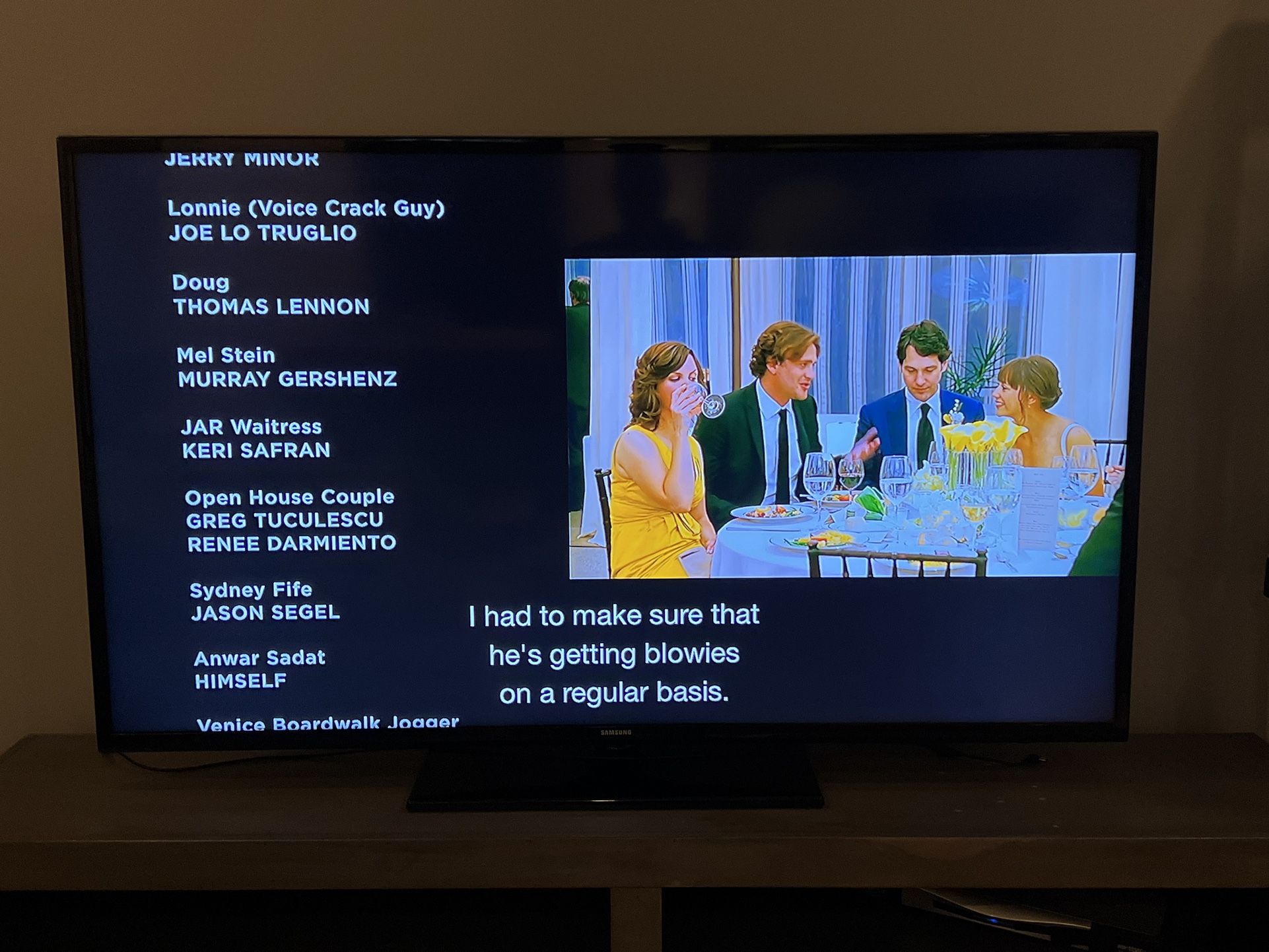 Samsung UN60J6200 60Inch 1080p Smart LED TV (2016 Model) for Sale in