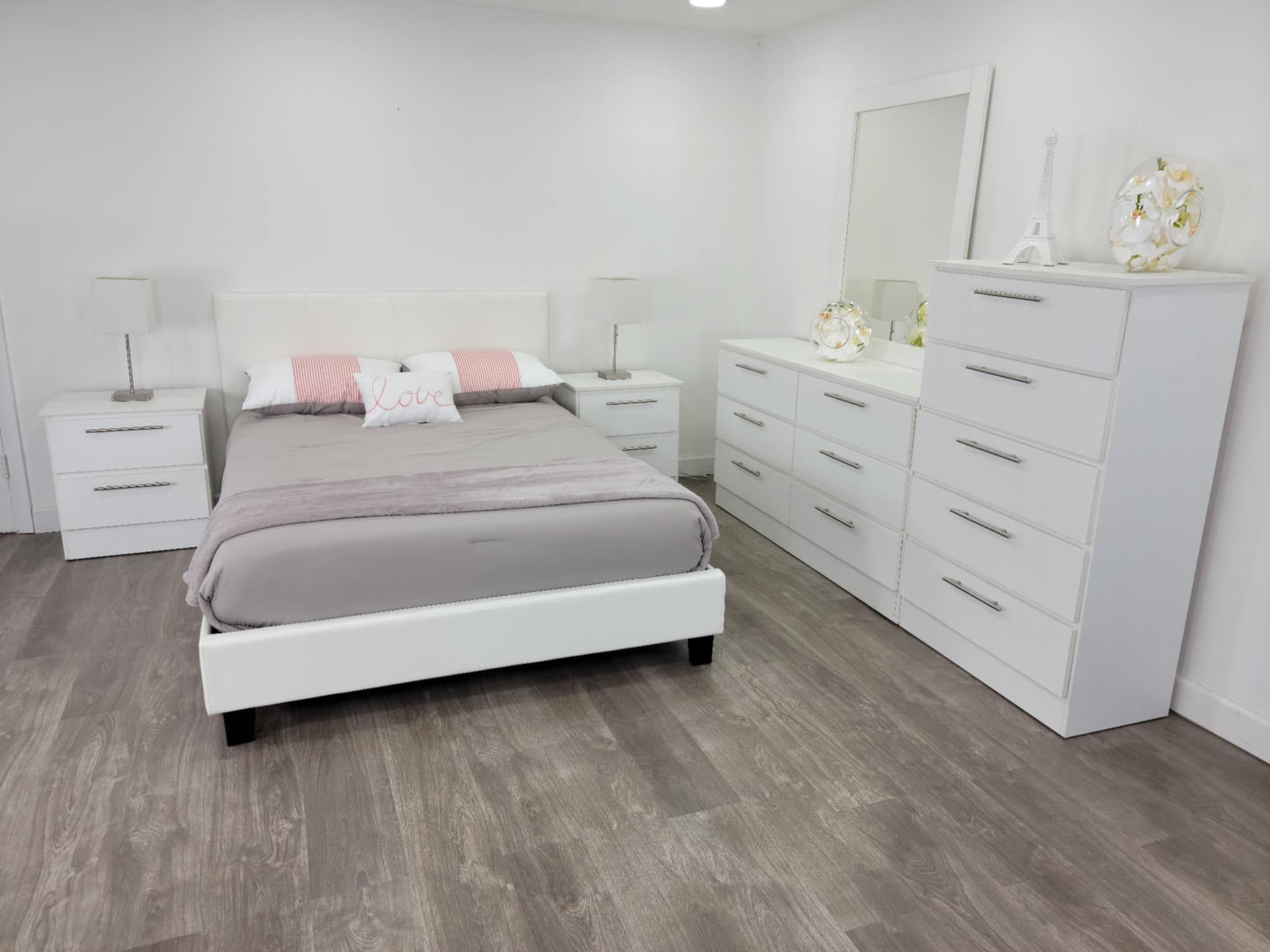 Brand New Bedroom Set - Juego de Cuarto Nuevo a Estrenar … Fast 🚚