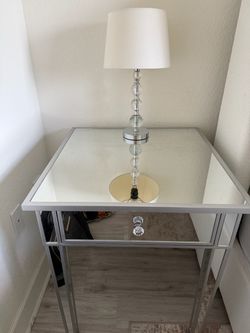 Mirrored Accent Tables/ Nightstands Set of 2