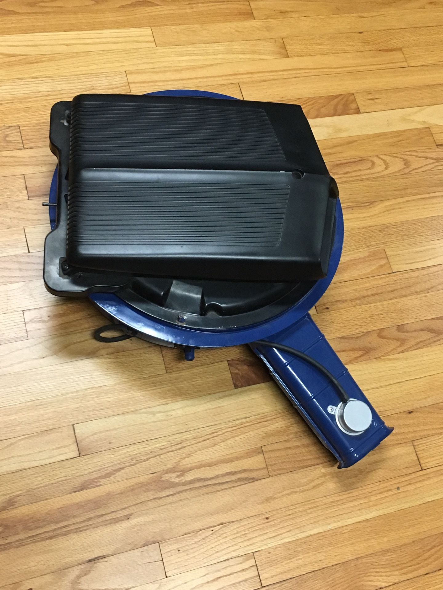 1970 / 1970 Ford Torino factory Shaker hood scoop / air cleaner