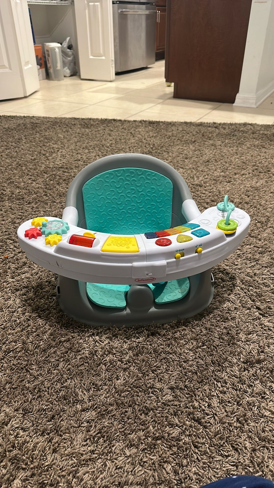 Infantino Music & Lights 3-in-1 Discovery Seat & Booster, Toddler