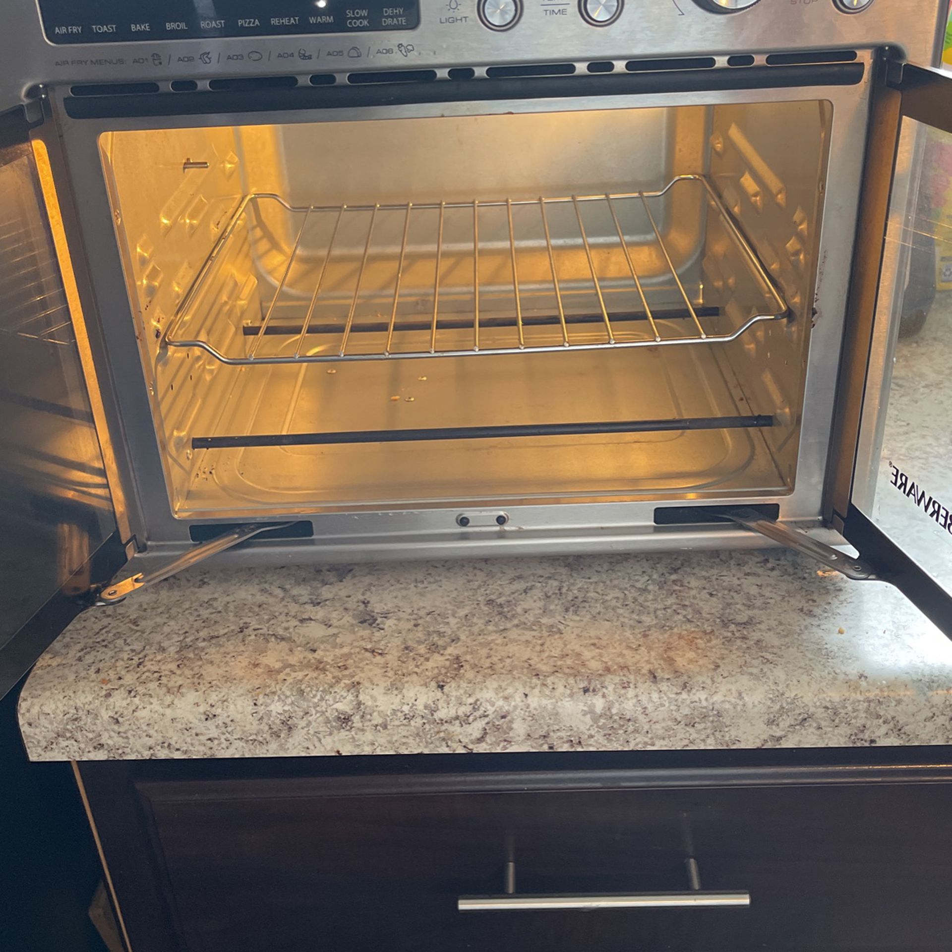 Oster French Door Air Fryer Oven for Sale in Hillcrest Heights, MD - OfferUp