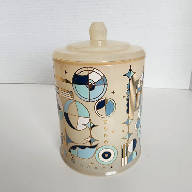 Glasshouse Fragrances "White Christmas" candle - NEW