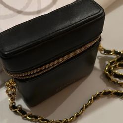 Black Crossbody/Shoulder Bag