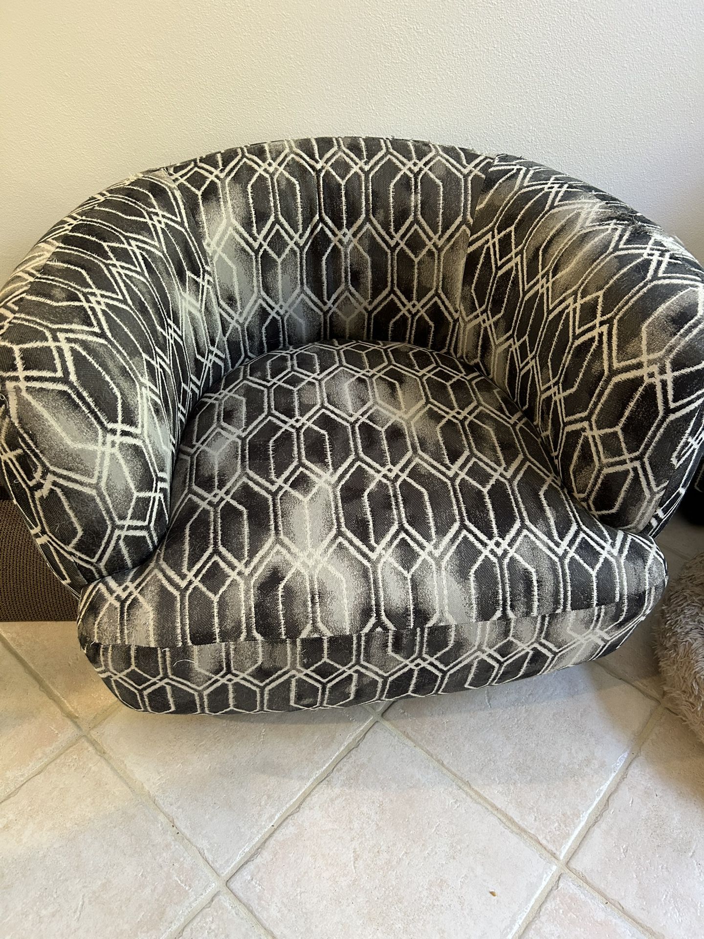 Reduced!! Accent Chair + Ottoman