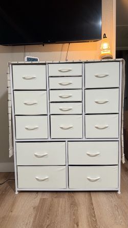 Dresser & Bedside Table Set