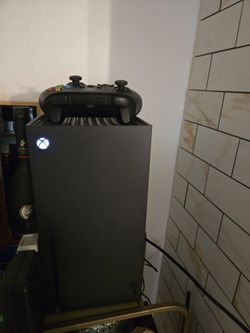 Xbox X Series plus 3 gig external hard drive and several games