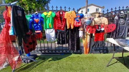 Halloween Costumes – Mixed Sizes