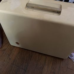 Sewing Machine 