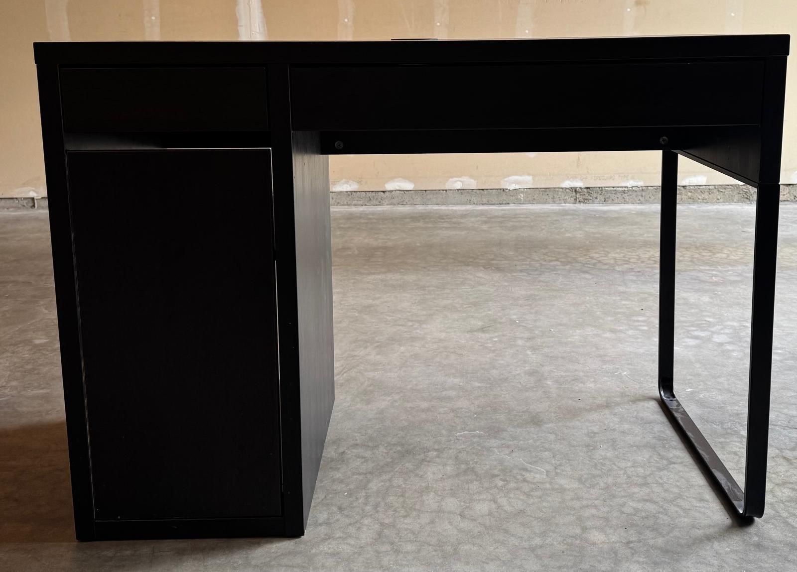 Ikea Table/Desk & logitech Keyboard