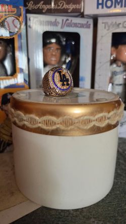 LA dodgers championship ring